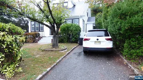 211 Madison Avenue New Milford NJ 07646