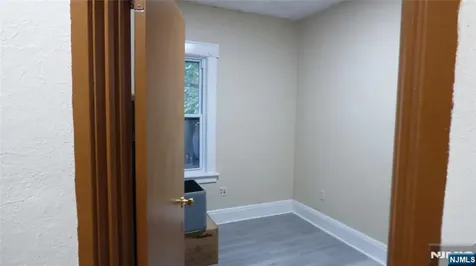 211 Madison Avenue New Milford NJ 07646