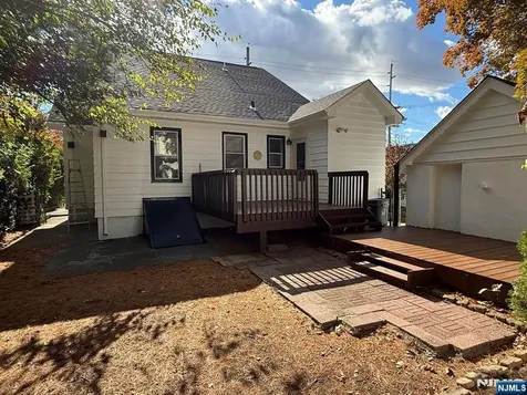 211 Madison Avenue New Milford NJ 07646