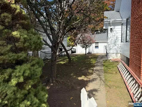 211 Madison Avenue New Milford NJ 07646