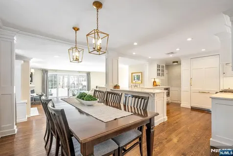86 Carlton Avenue Ho-ho-kus NJ 07423
