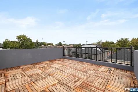 476 Lincoln Avenue Cliffside Park NJ 07010