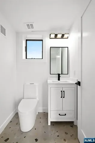 476 Lincoln Avenue Cliffside Park NJ 07010