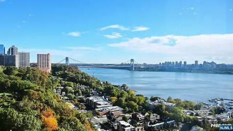 5 Horizon Road Fort Lee NJ 07024