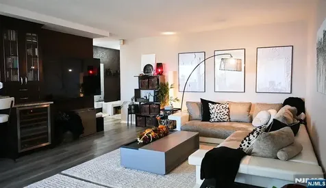 5 Horizon Road Fort Lee NJ 07024