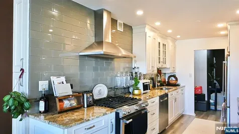 5 Horizon Road Fort Lee NJ 07024