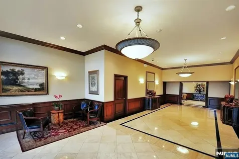 5 Horizon Road Fort Lee NJ 07024
