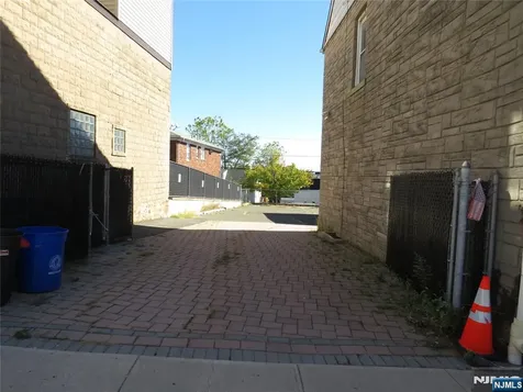 413 Hackensack Street Carlstadt NJ 07072