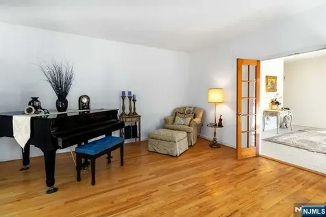 2 Upper Lake Road Jefferson Township NJ 07438