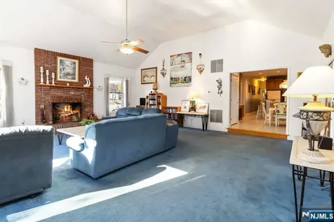 2 Upper Lake Road Jefferson Township NJ 07438