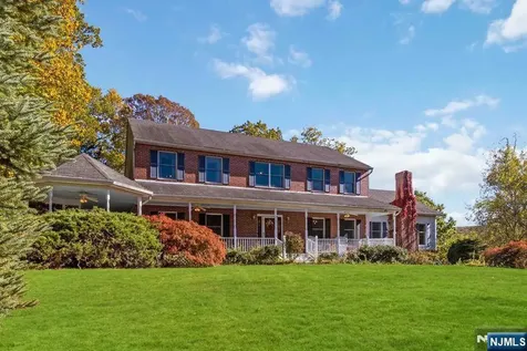 2 Upper Lake Road Jefferson Township NJ 07438