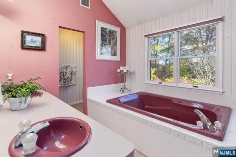 2 Upper Lake Road Jefferson Township NJ 07438