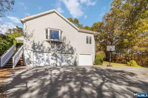 2 Upper Lake Road Jefferson Township NJ 07438