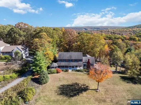 2 Upper Lake Road Jefferson Township NJ 07438