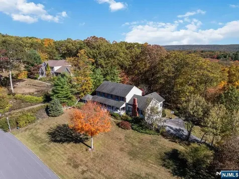 2 Upper Lake Road Jefferson Township NJ 07438