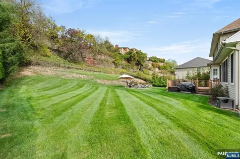107 Hamilton Trail Totowa NJ 07512