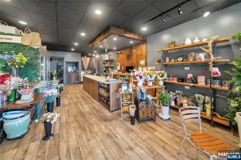 824 Broad Avenue Ridgefield NJ 07657