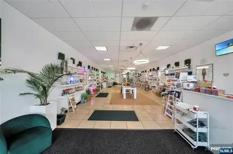 824 Broad Avenue Ridgefield NJ 07657