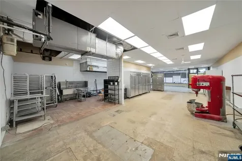 824 Broad Avenue Ridgefield NJ 07657