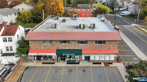 824 Broad Avenue Ridgefield NJ 07657