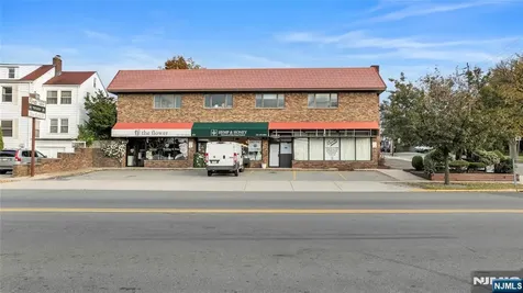 824 Broad Avenue Ridgefield NJ 07657