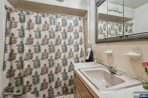59 Old Stone Church Road Upper Saddle River NJ 07458