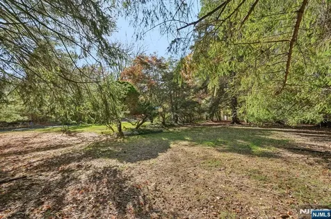 59 Old Stone Church Road Upper Saddle River NJ 07458
