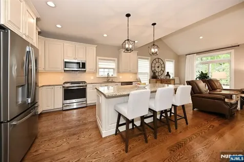 207 Ell Road Hillsdale NJ 07642