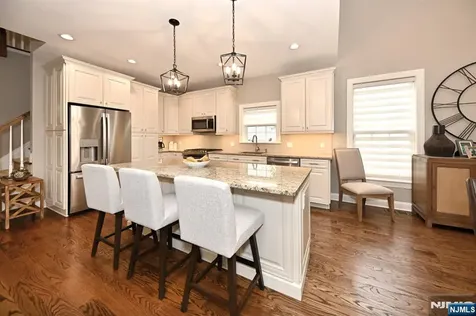 207 Ell Road Hillsdale NJ 07642