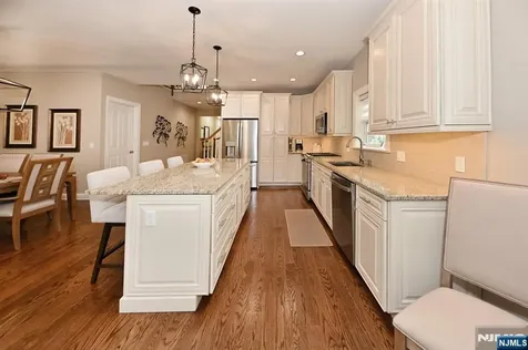 207 Ell Road Hillsdale NJ 07642