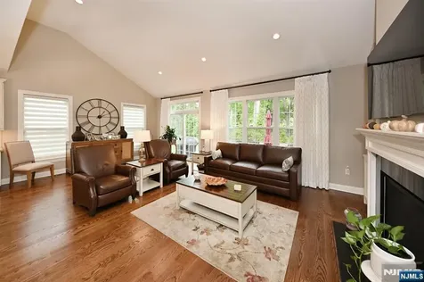 207 Ell Road Hillsdale NJ 07642