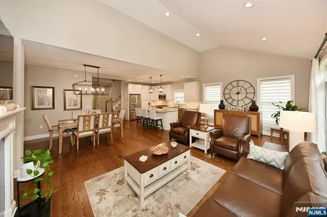 207 Ell Road Hillsdale NJ 07642
