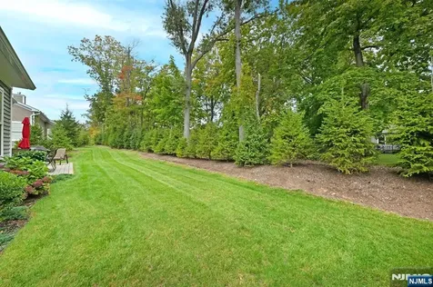 207 Ell Road Hillsdale NJ 07642