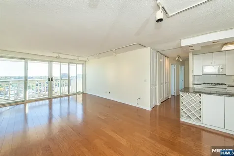 555 North Avenue Fort Lee NJ 07024
