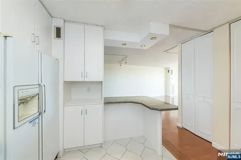 555 North Avenue Fort Lee NJ 07024