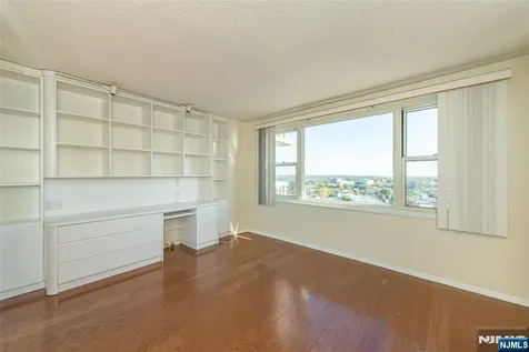 555 North Avenue Fort Lee NJ 07024