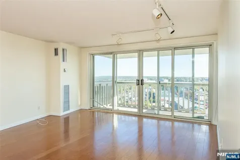 555 North Avenue Fort Lee NJ 07024