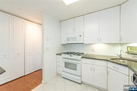 555 North Avenue Fort Lee NJ 07024