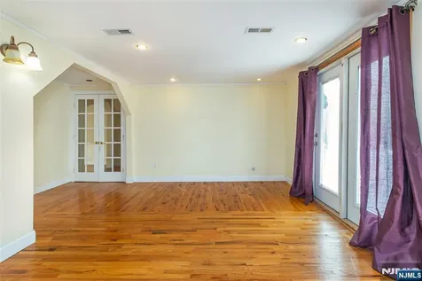11 Mountain Way West Orange NJ 07052