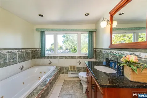11 Mountain Way West Orange NJ 07052