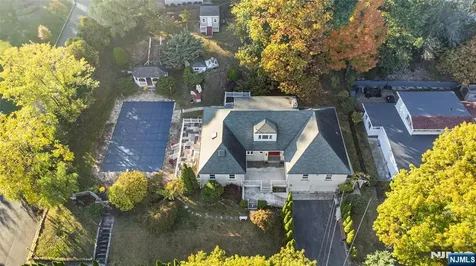 11 Mountain Way West Orange NJ 07052