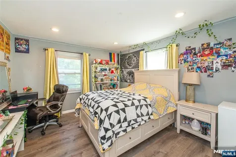 11 Mountain Way West Orange NJ 07052