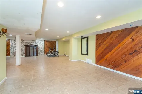 11 Mountain Way West Orange NJ 07052