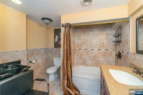 11 Mountain Way West Orange NJ 07052