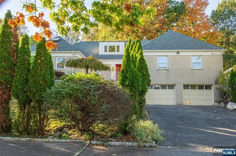 11 Mountain Way West Orange NJ 07052