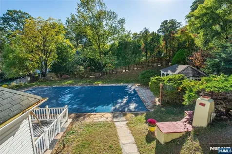 11 Mountain Way West Orange NJ 07052