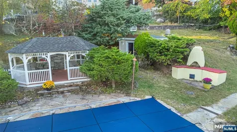 11 Mountain Way West Orange NJ 07052