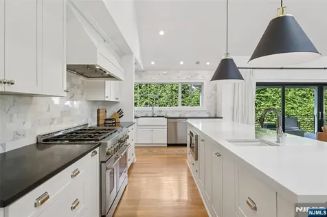 45 Lowell Road Glen Rock NJ 07452