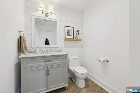 45 Lowell Road Glen Rock NJ 07452
