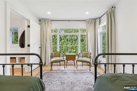45 Lowell Road Glen Rock NJ 07452